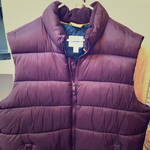 Old Navy Men’s XXL Puffer Vest